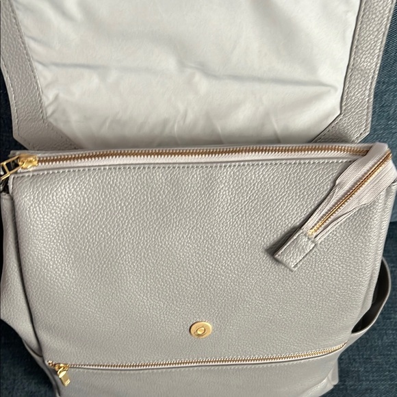 Freshly Picked Classic Diaper Bag - Picture 2 of 5